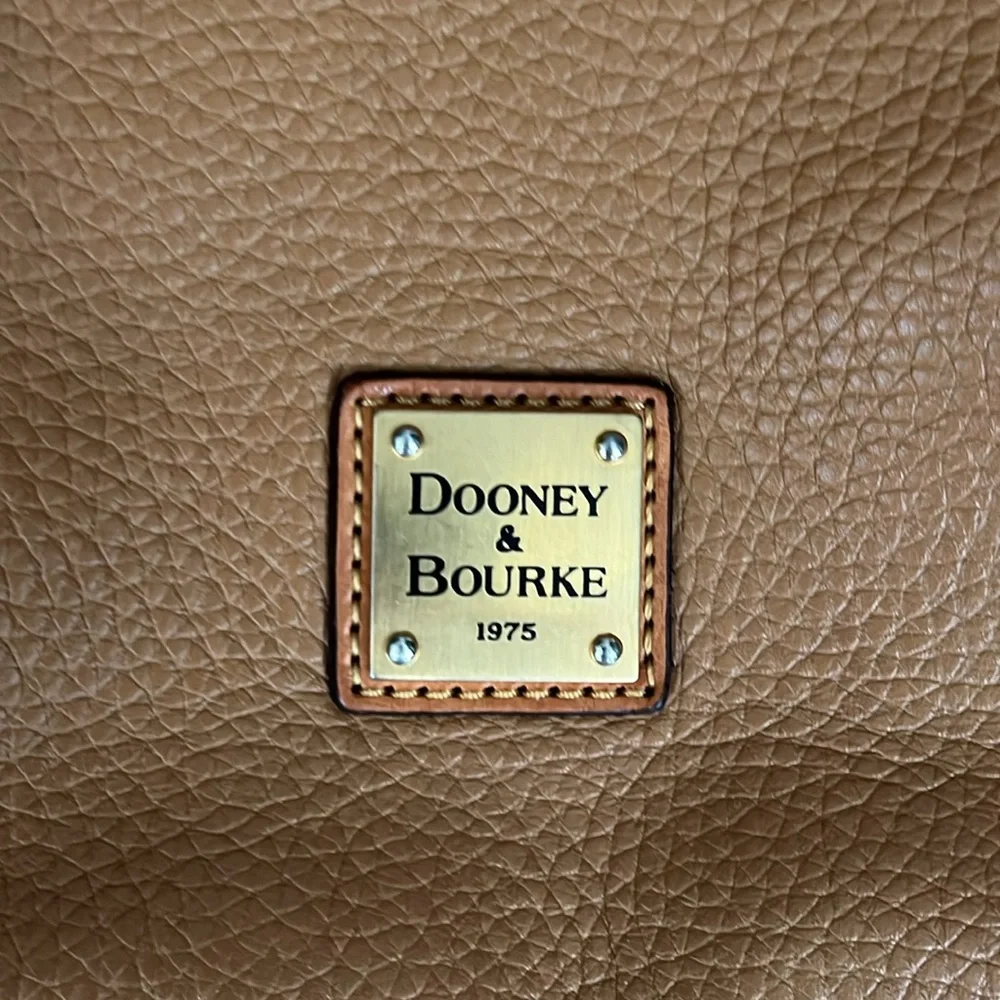 Dooney & Bourke Tan Leather Shoulder Bag GUC - Picture 2 of 16